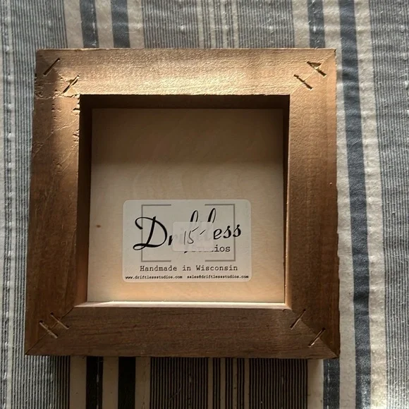 Family 4x4 Wooden Frame - Picture 2 of 4